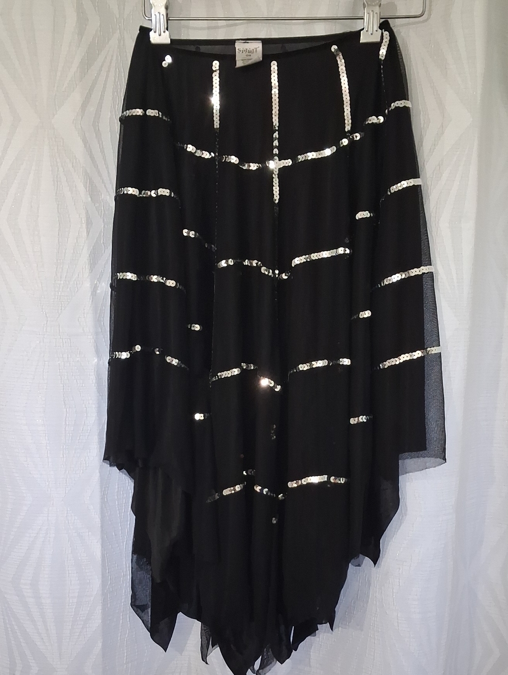 Spirit SKIRT  BLACK SEQUINED WEB PATTERN XS (OS) 22 Inch Waist
